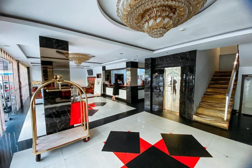 Lucky Star Hotel Nagoya Esterno foto