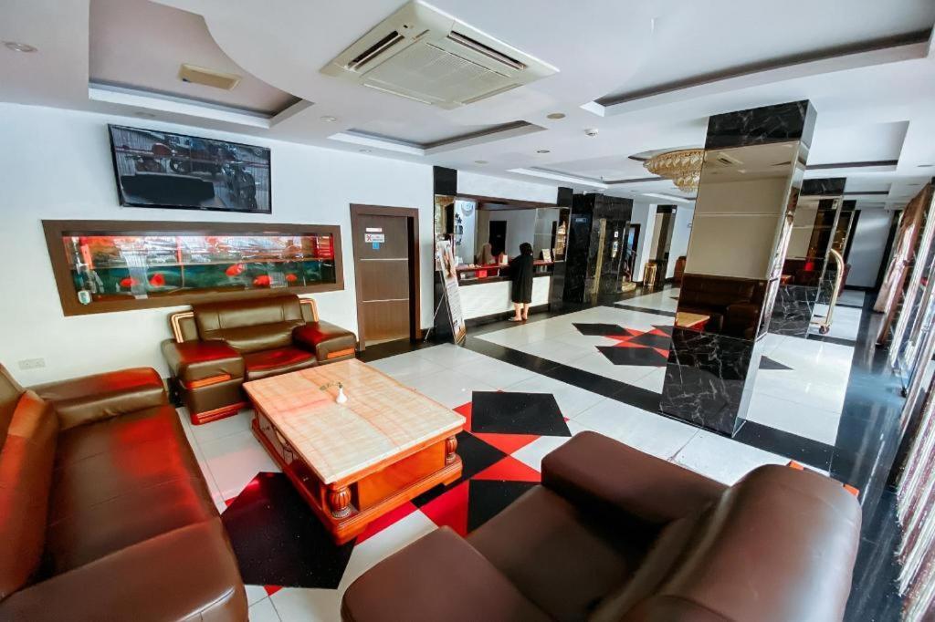 Lucky Star Hotel Nagoya Esterno foto